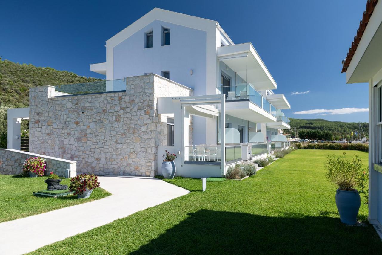 Notia Luxury Living Aparthotel Porto Koufo Exterior photo