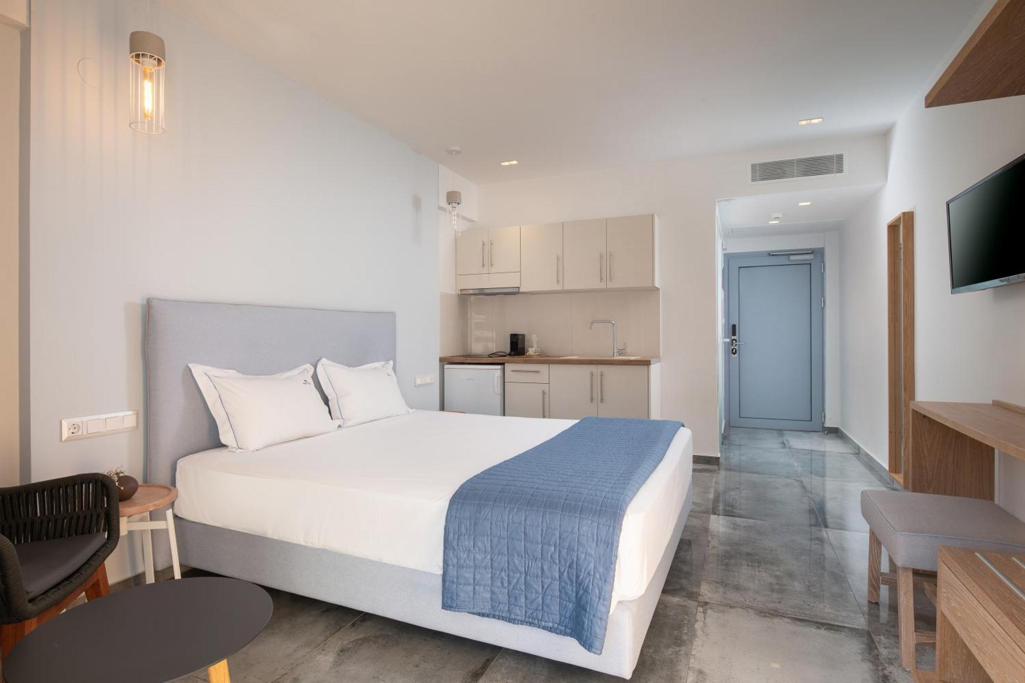 Notia Luxury Living Aparthotel Porto Koufo Room photo